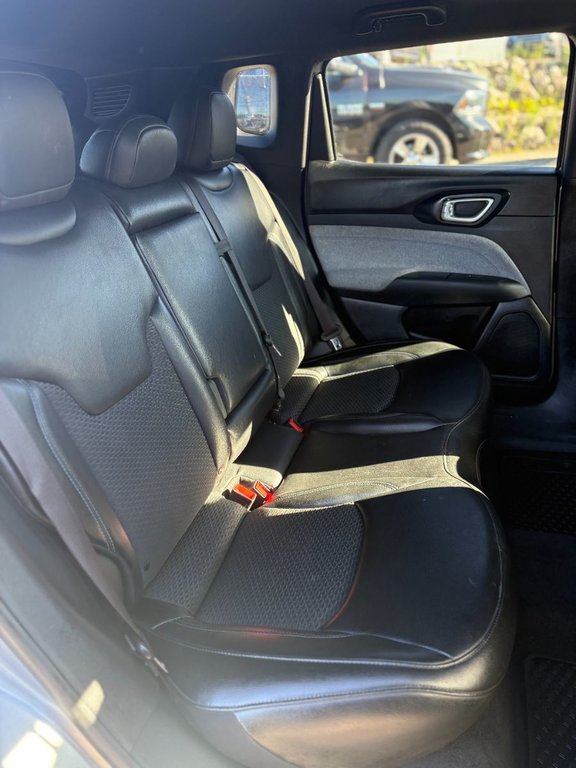 2023 Jeep Compass North in Mont-Tremblant, Quebec - 15 - w1024h768px