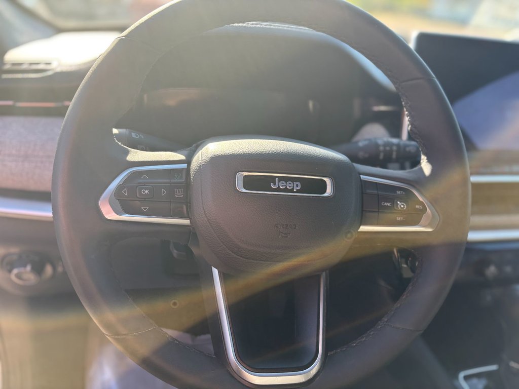 2023 Jeep Compass North in Mont-Tremblant, Quebec - 30 - w1024h768px