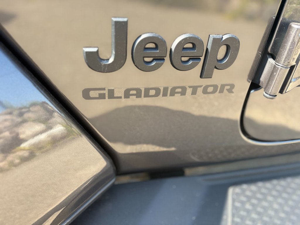 Jeep Gladiator NightHawk 2024 à Mont-Tremblant, Québec - 12 - w1024h768px