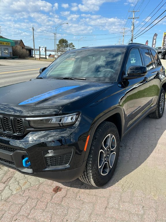 2023  Grand Cherokee 4xe TRAILHAWK 4xe in Mont-Tremblant, Quebec - 25 - w1024h768px