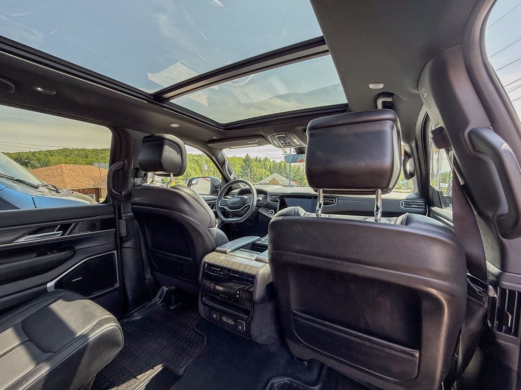 2023 Jeep WAGONEER Series II in Mont-Laurier, Quebec - 10 - w1024h768px