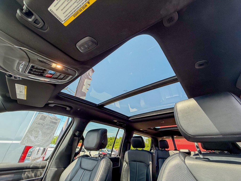 2023 Jeep WAGONEER Series II in Mont-Laurier, Quebec - 17 - w1024h768px