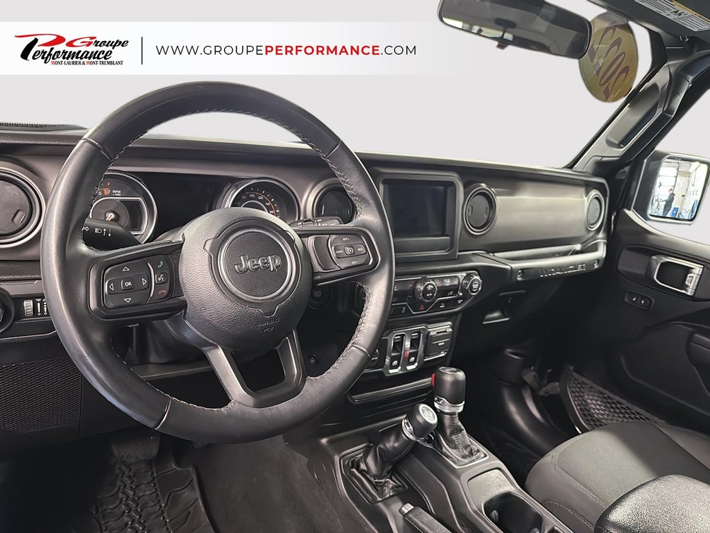 Jeep Wrangler Willys 2022 à Mont-Laurier, Québec - 12 - w1024h768px