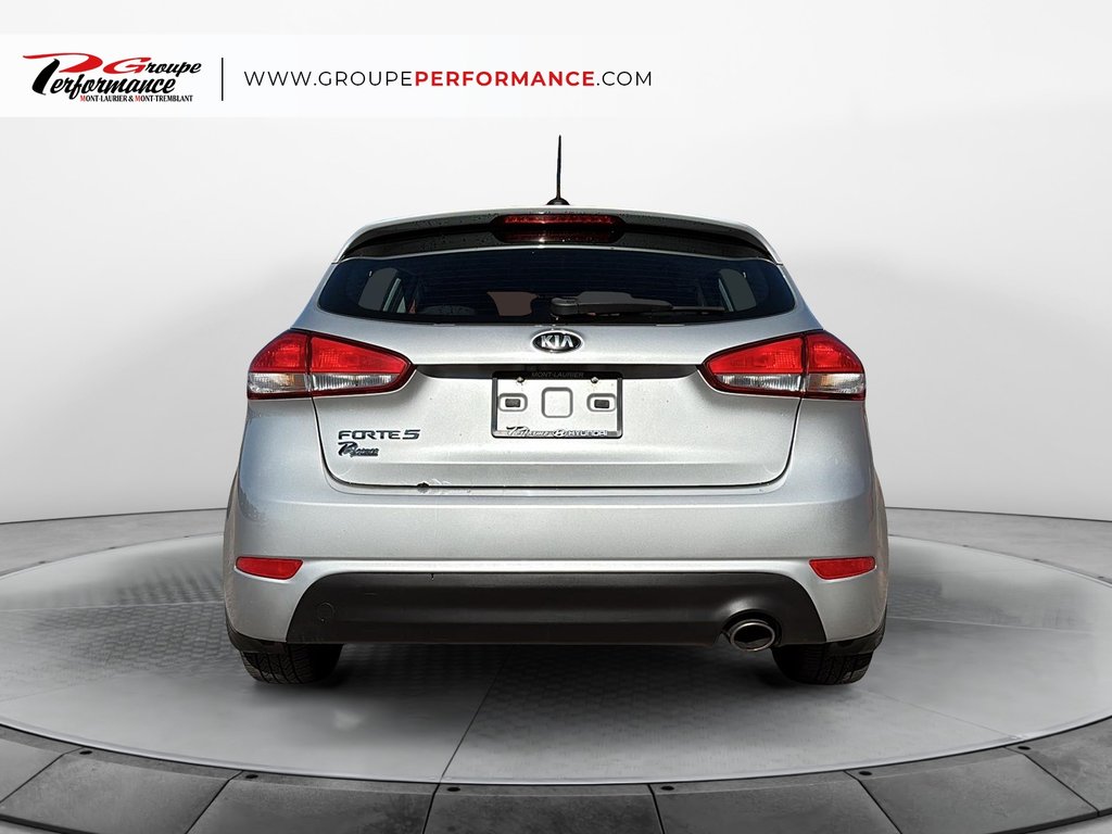 2018 Kia Forte5 LX+ in Mont-Laurier, Quebec - 4 - w1024h768px