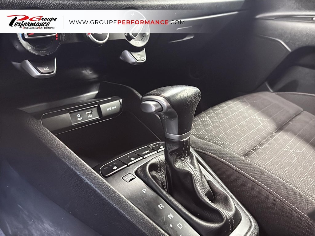 Kia Rio 5-door LX/S 2018 à Mont-Laurier, Québec - 13 - w1024h768px