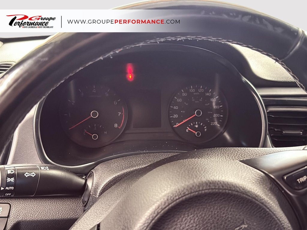 Kia Rio 5-door LX/S 2018 à Mont-Laurier, Québec - 12 - w1024h768px