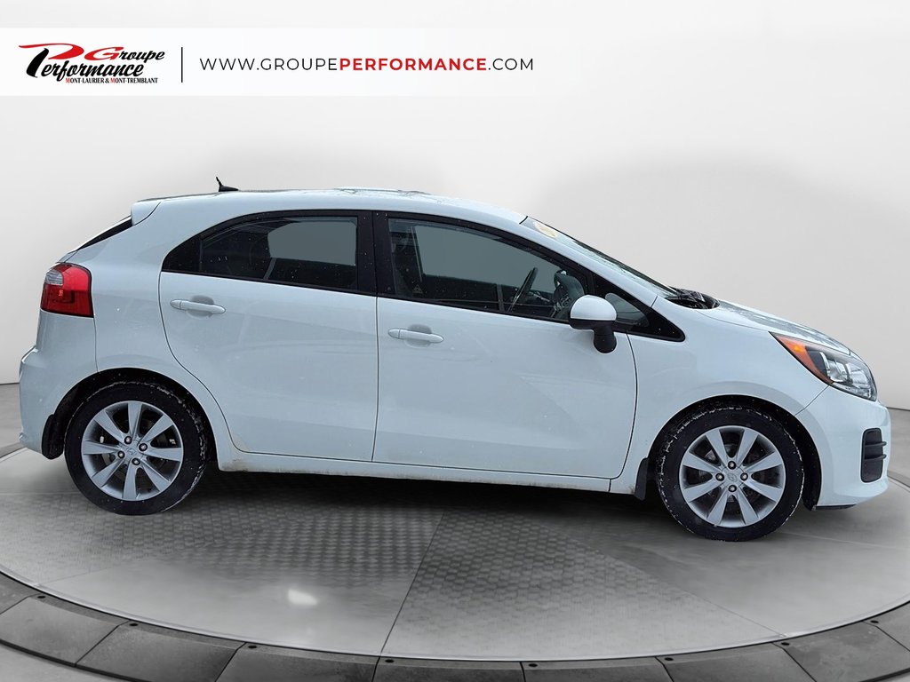 Kia Rio 5-door LX+ 2017 à Mont-Laurier, Québec - 7 - w1024h768px