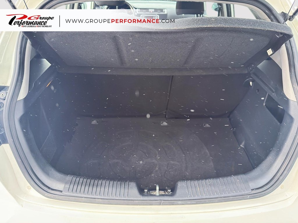 Kia Rio 5-door LX+ 2017 à Mont-Laurier, Québec - 8 - w1024h768px
