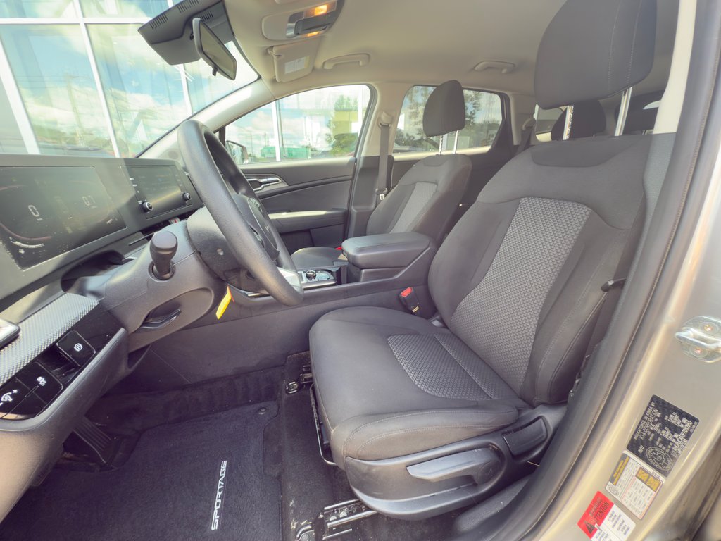 Kia Sportage  2023 à Mont-Tremblant, Québec - 11 - w1024h768px