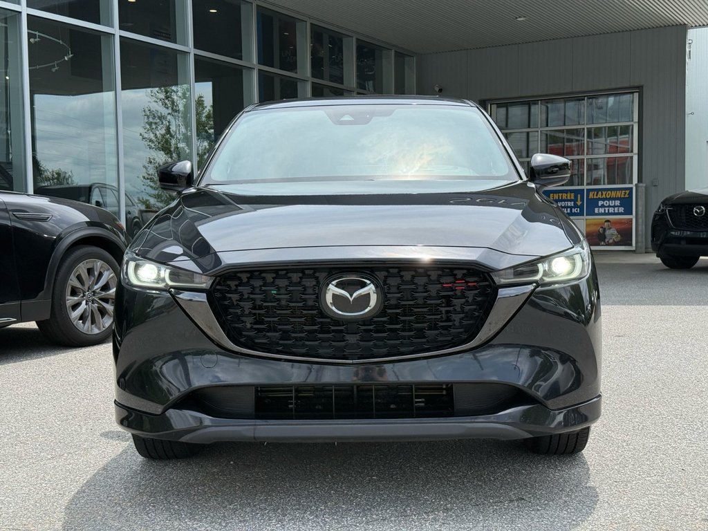 Mazda CX-5  2022 à Mont-Tremblant, Québec - 2 - w1024h768px