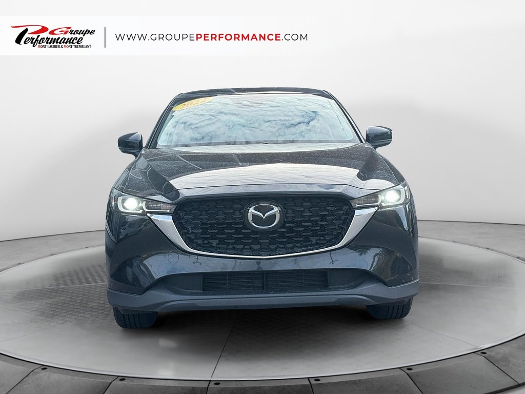 Mazda CX-5  2022 à Mont-Tremblant, Québec - 2 - w1024h768px