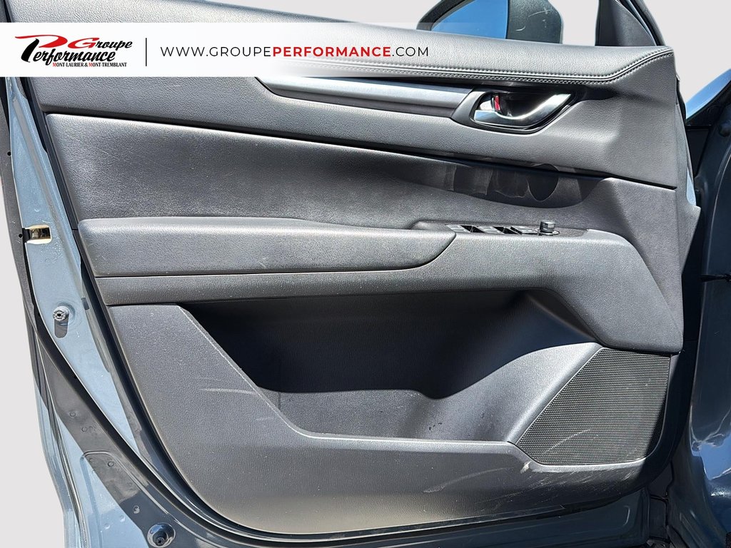 2023 Mazda CX-5 GS TI in Mont-Tremblant, Quebec - 13 - w1024h768px