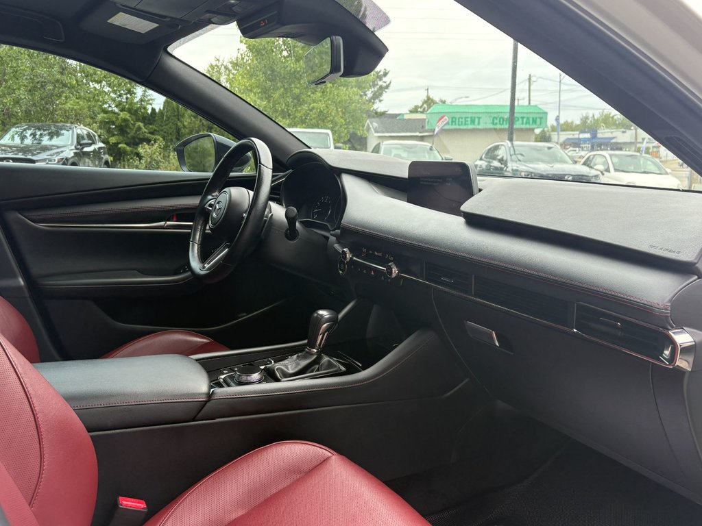 Mazda 3 Sport GT w/Turbo 2022 à Mont-Tremblant, Québec - 12 - w1024h768px