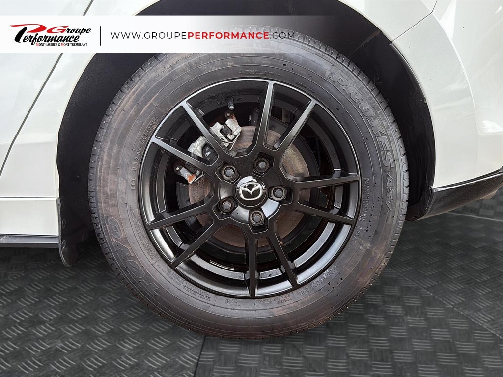 2024 Mazda 3 Sport GS in Mont-Tremblant, Quebec - 9 - w1024h768px