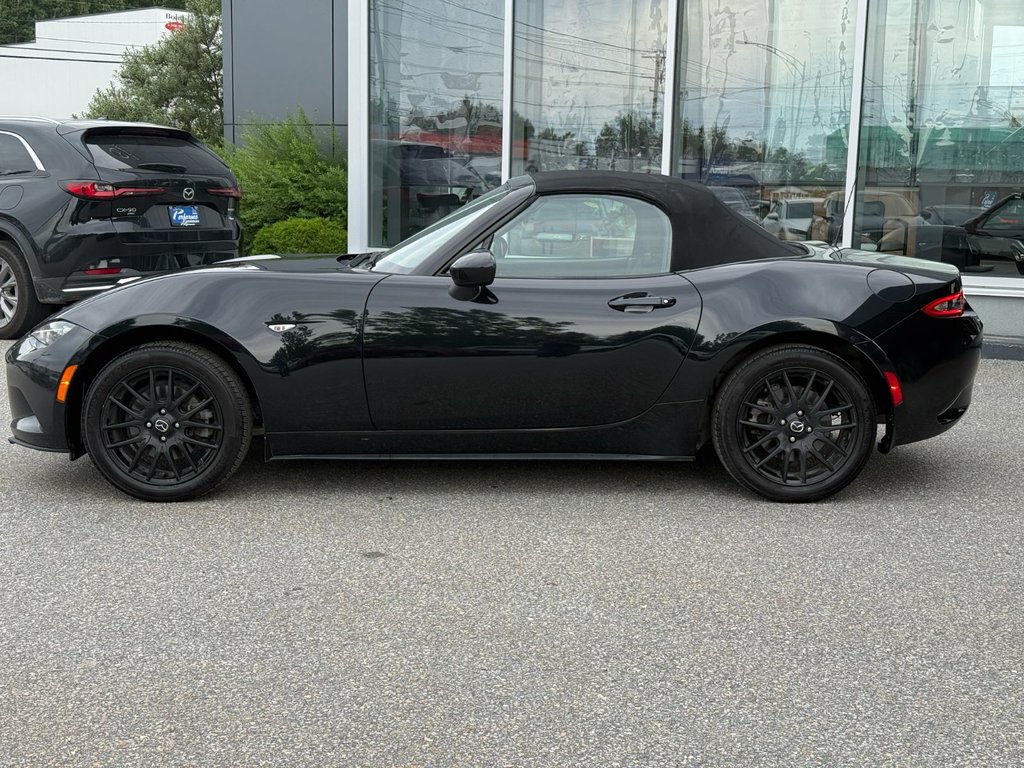 Mazda MX-5 GX 2016 à Mont-Laurier, Québec - 3 - w1024h768px
