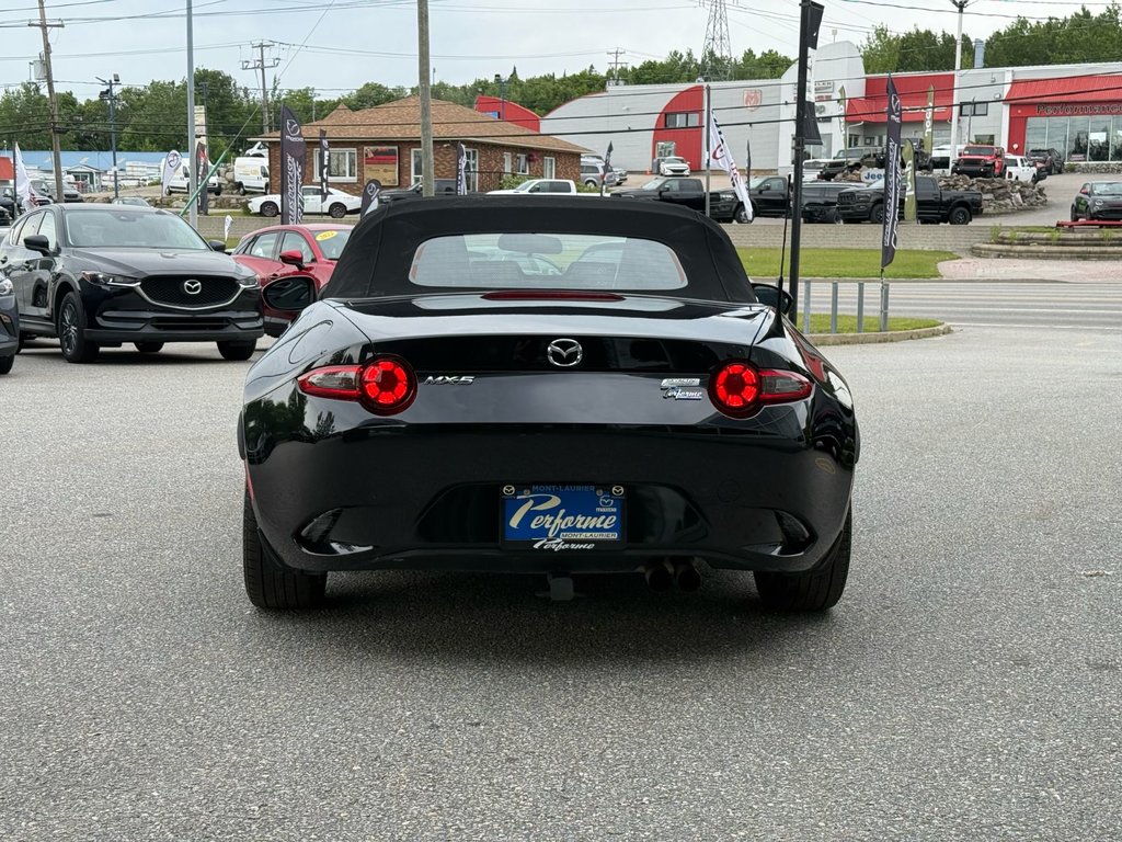 Mazda MX-5 GX 2016 à Mont-Laurier, Québec - 5 - w1024h768px