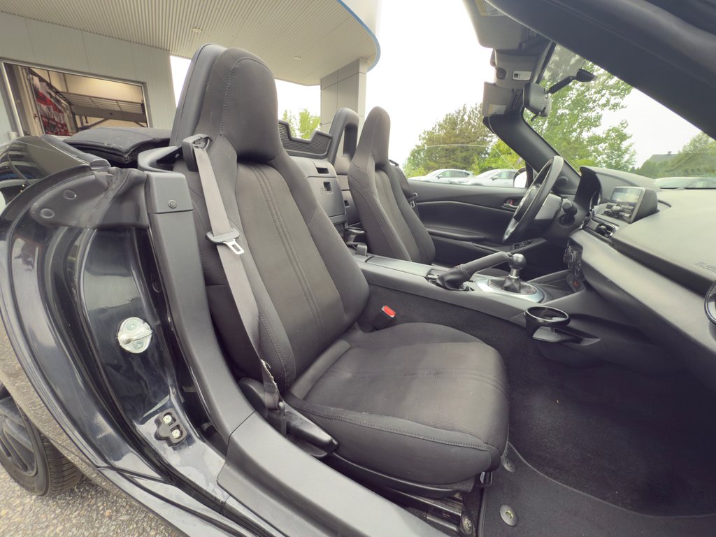 Mazda MX-5 GX 2016 à Mont-Laurier, Québec - 11 - w1024h768px