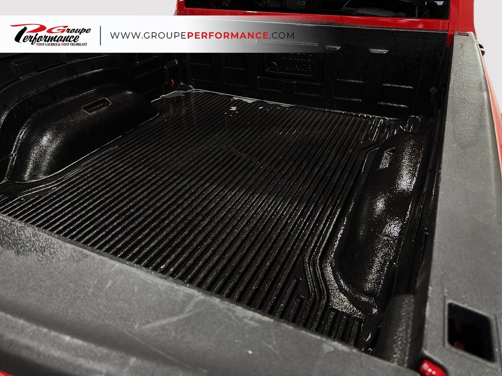 Ram 1500 Classic Express 2022 à Mont-Tremblant, Québec - 14 - w1024h768px