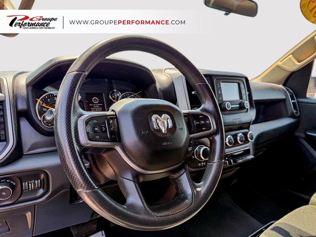 2019 Ram 1500 Tradesman in Mont-Tremblant, Quebec - 13 - w1024h768px