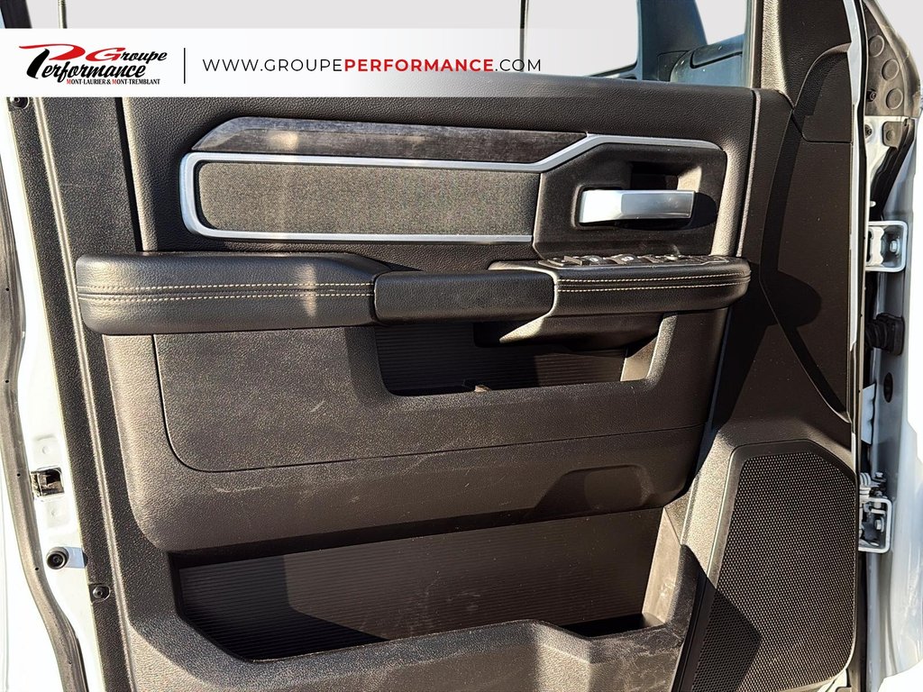 Ram 2500 Big Horn 2023 à Mont-Tremblant, Québec - 12 - w1024h768px