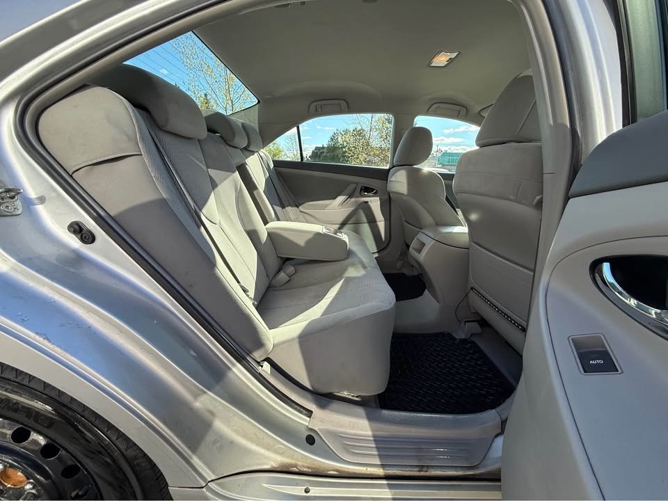 Toyota Camry  2011 à Mont-Laurier, Québec - 11 - w1024h768px