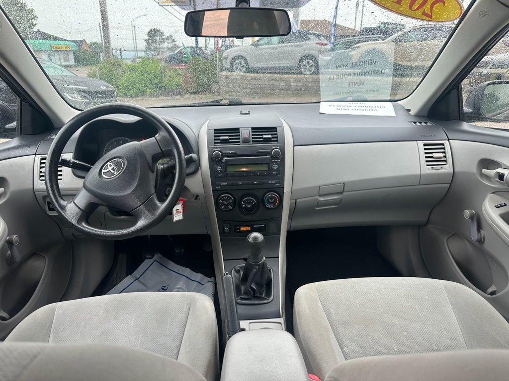 Toyota Corolla CE 2011 à Mont-Tremblant, Québec - 7 - w1024h768px