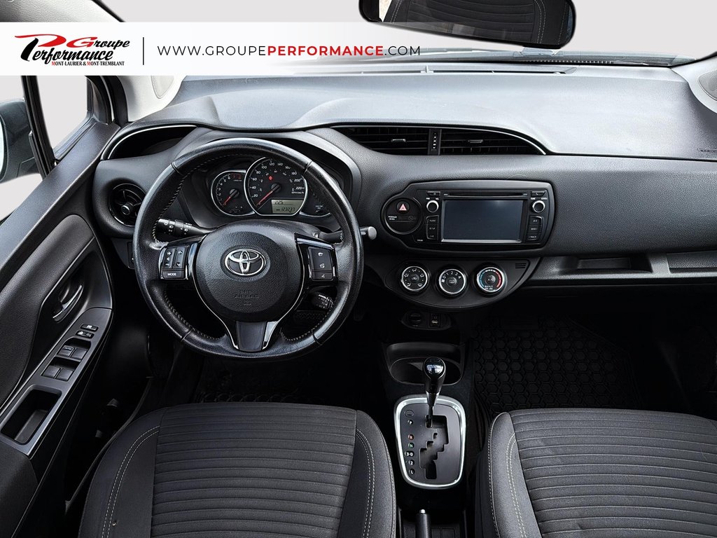 Toyota Yaris Hatchback  2018 à Mont-Tremblant, Québec - 12 - w1024h768px