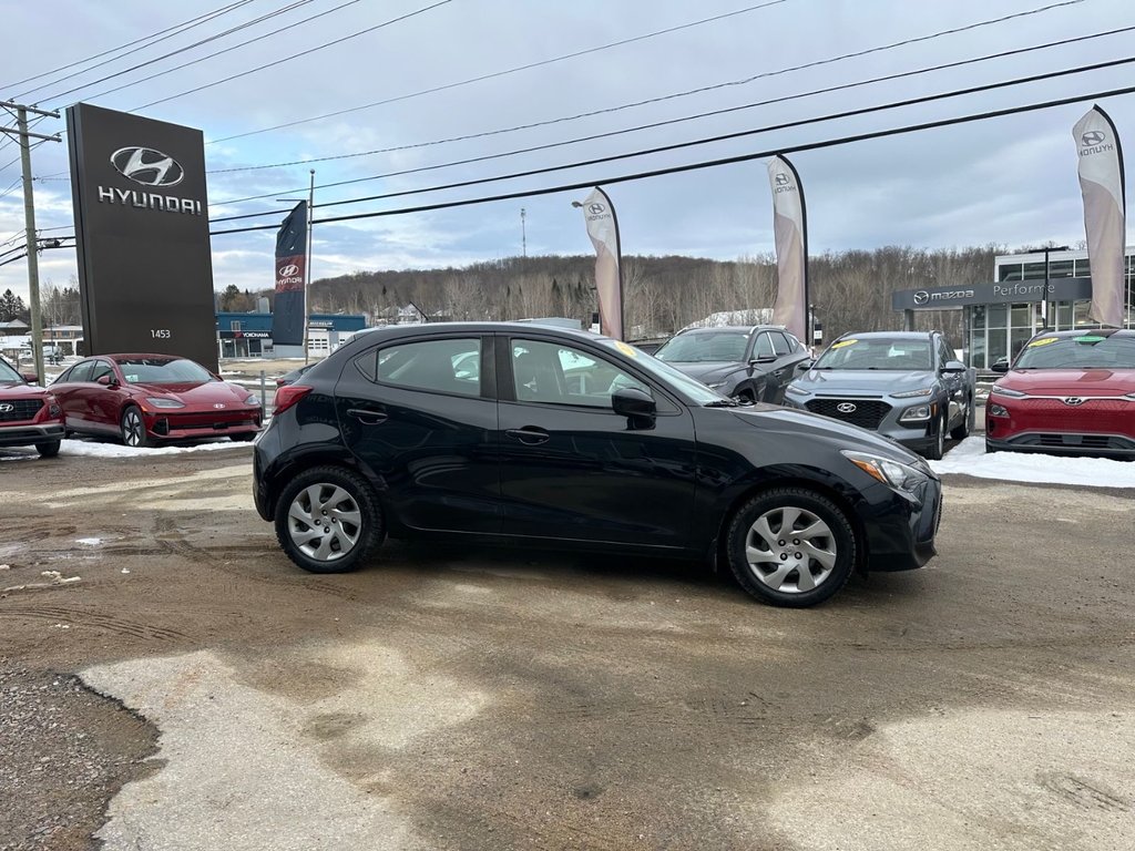 Toyota Yaris Hatchback  2020 à Mont-Tremblant, Québec - 3 - w1024h768px