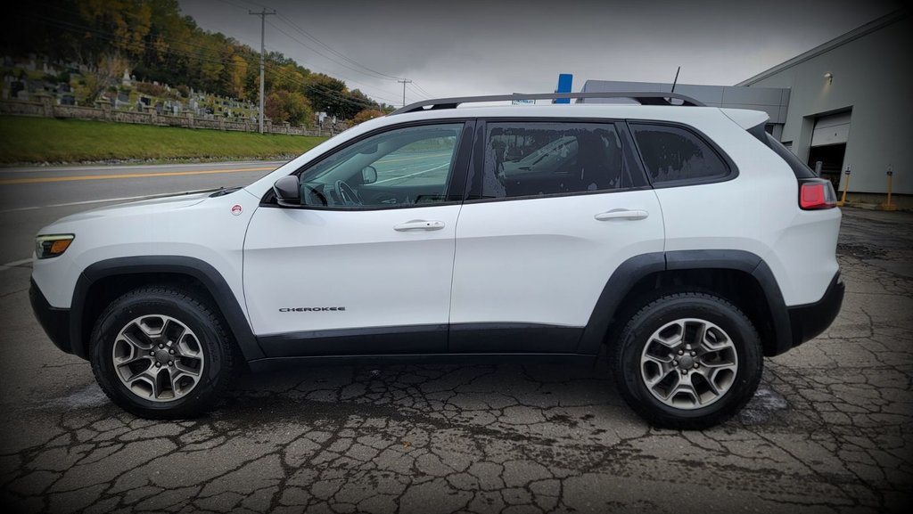 Jeep Cherokee  2021 à Gaspé, Québec - 11 - w1024h768px