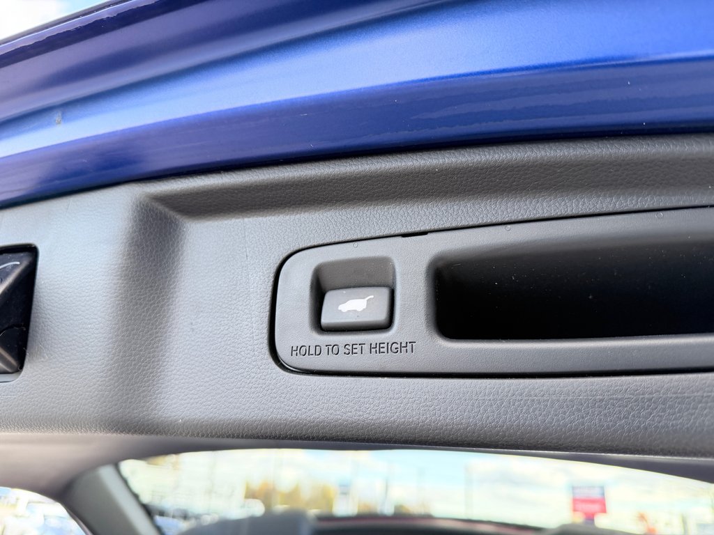2023 Honda CR-V Sport AWD in Notre-Dame-des-Prairies, Quebec - 12 - w1024h768px