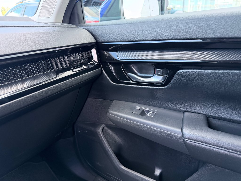 2023 Honda CR-V Sport AWD in Notre-Dame-des-Prairies, Quebec - 36 - w1024h768px