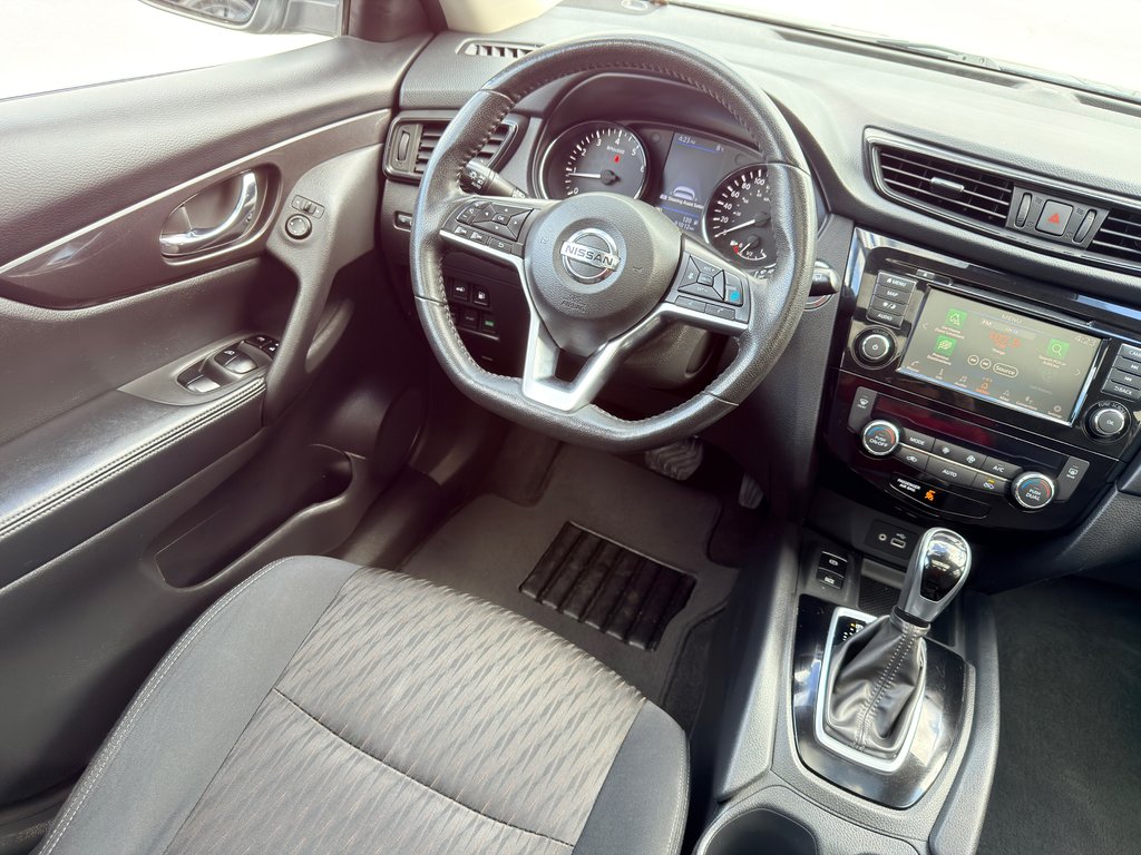 2019 Nissan Rogue SV in Notre-Dame-des-Prairies, Quebec - 20 - w1024h768px