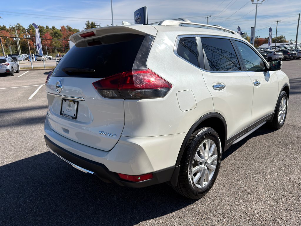 2020 Nissan Rogue SV in Notre-Dame-des-Prairies, Quebec - 11 - w1024h768px