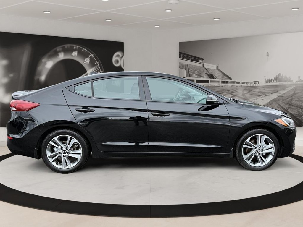 2017 Hyundai Elantra in Quebec, Quebec - 4 - w1024h768px