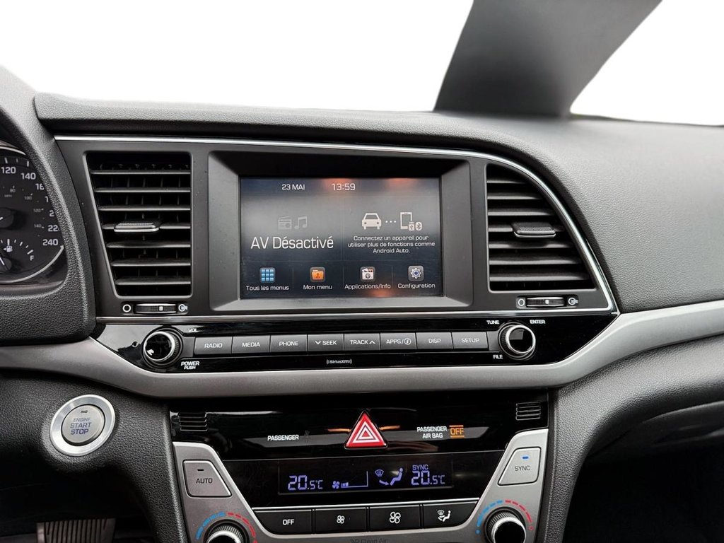 2017 Hyundai Elantra in Quebec, Quebec - 15 - w1024h768px