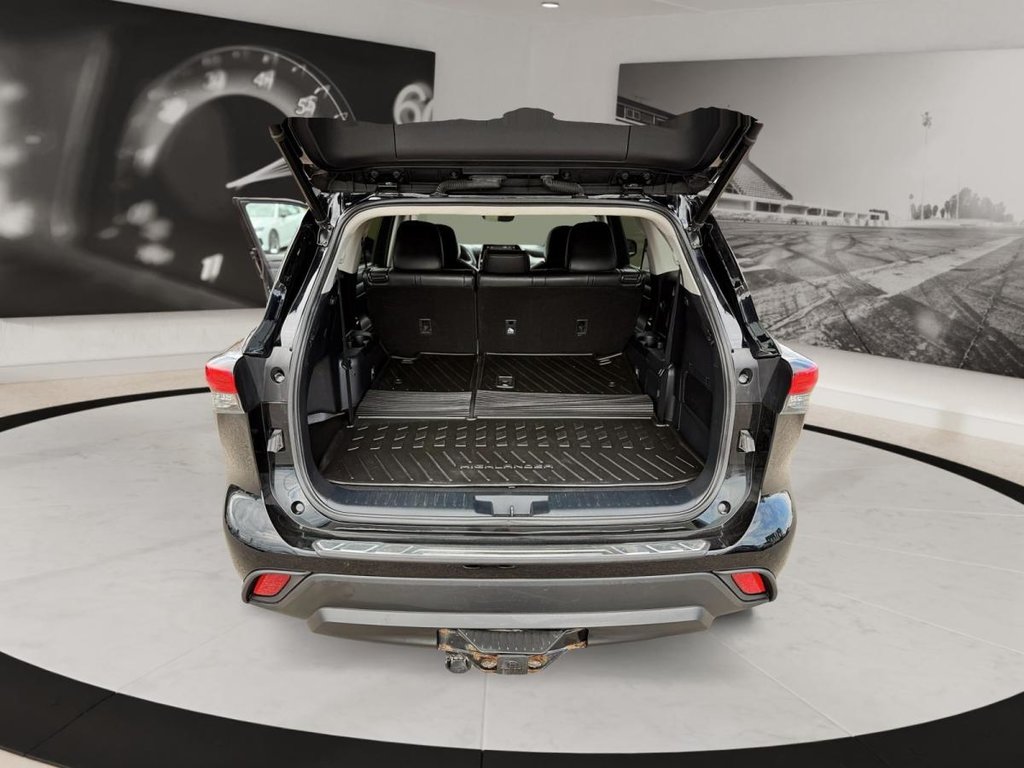 2022 Toyota Highlander in Quebec, Quebec - 13 - w1024h768px