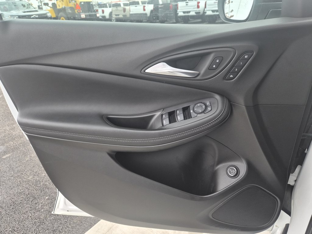 2022 Buick Encore Essence ,GROUPE SPORT in Charlemagne, Quebec - 14 - w1024h768px