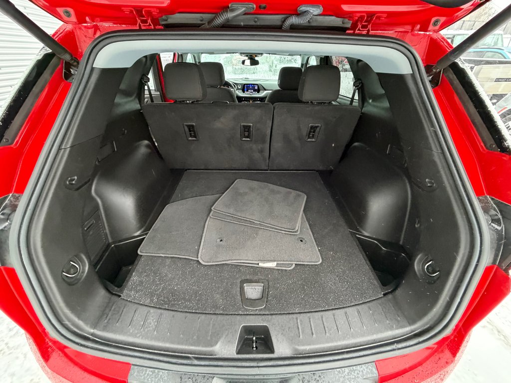 2022 Chevrolet Blazer LT in Charlemagne, Quebec - 6 - w1024h768px