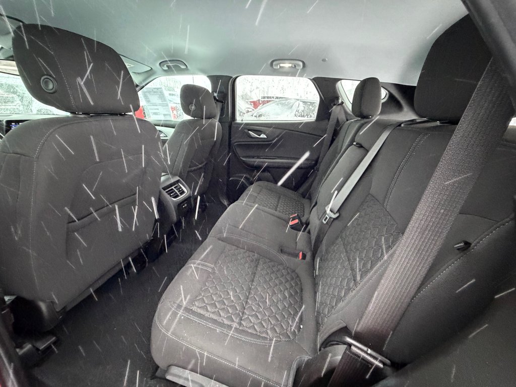 2022 Chevrolet Blazer LT in Charlemagne, Quebec - 9 - w1024h768px
