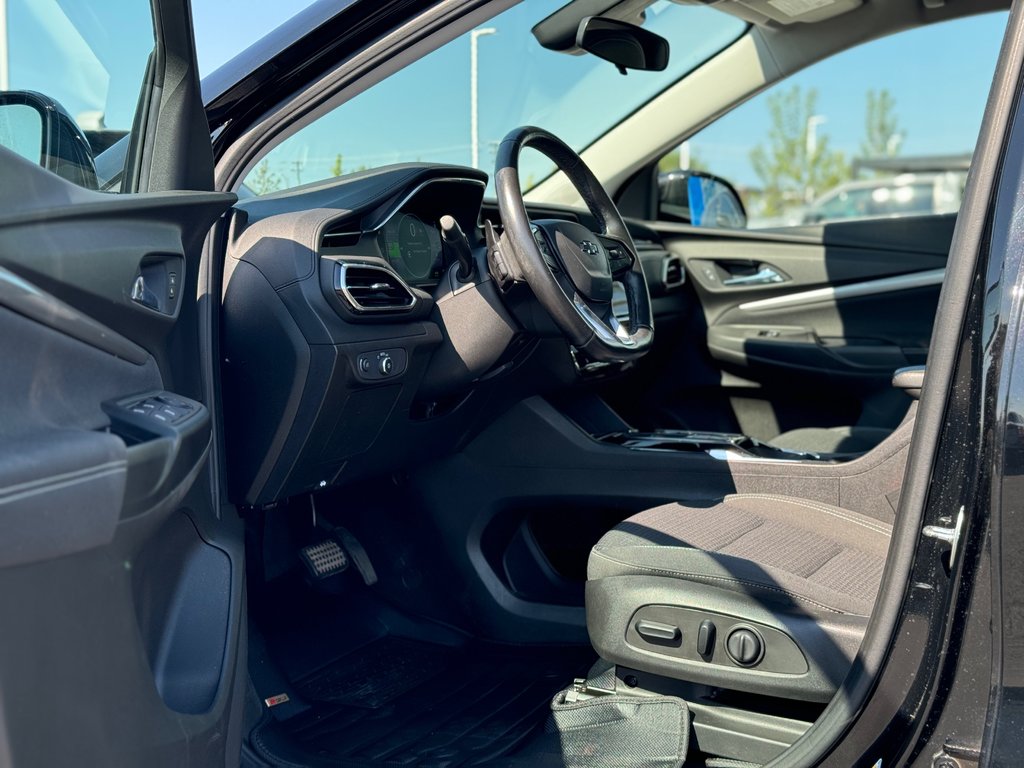 2022 Chevrolet BOLT EUV LT in Charlemagne, Quebec - 9 - w1024h768px