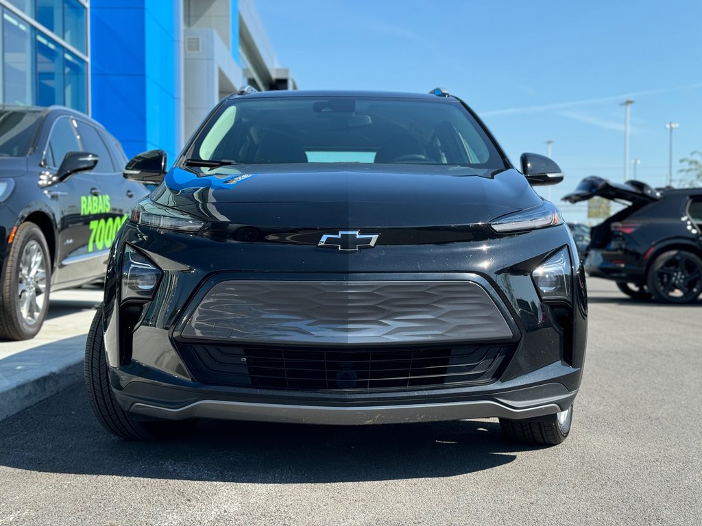 2022 Chevrolet BOLT EUV LT in Charlemagne, Quebec - 2 - w1024h768px