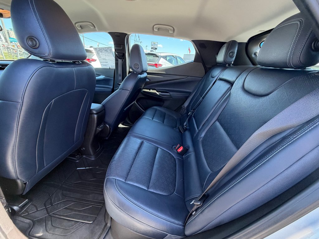 2022 Chevrolet Bolt EUV LT in Saint-Jérôme, Quebec - 9 - w1024h768px