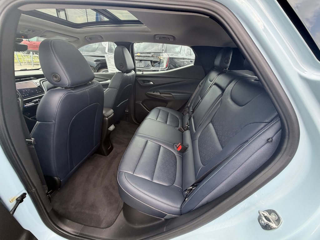 2022 Chevrolet Bolt EUV Premier in Saint-Jérôme, Quebec - 9 - w1024h768px
