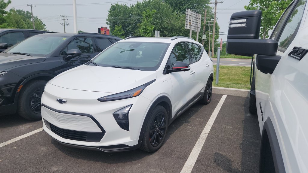 Chevrolet BOLT EUV PREMIER , TOIT , RED LINE 2023 à Charlemagne, Québec - 2 - w1024h768px