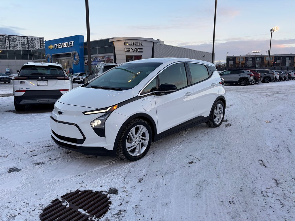 2023 Chevrolet Bolt EV 1LT in Charlemagne, Quebec - 1 - w1024h768px