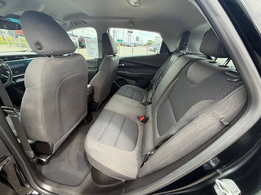 Chevrolet Bolt EV 1LT 2023 à Saint-Jérôme, Québec - 9 - w1024h768px
