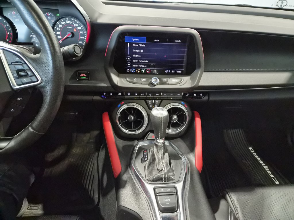 Chevrolet CAMARO COUPE 2LT (2LT) RS , 2023 à Charlemagne, Québec - 8 - w1024h768px