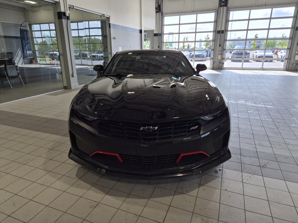 Chevrolet CAMARO COUPE 2LT (2LT) RS , 2023 à Charlemagne, Québec - 2 - w1024h768px