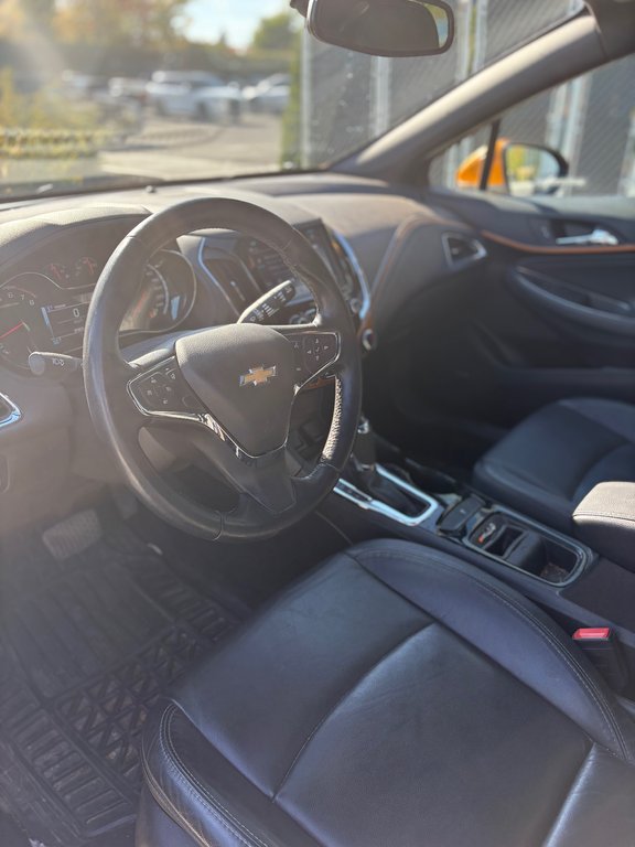 Chevrolet Cruze PREMIER, BANC CHAUFFANT, CAMÉRA DE RECUL 2017 à Charlemagne, Québec - 4 - w1024h768px