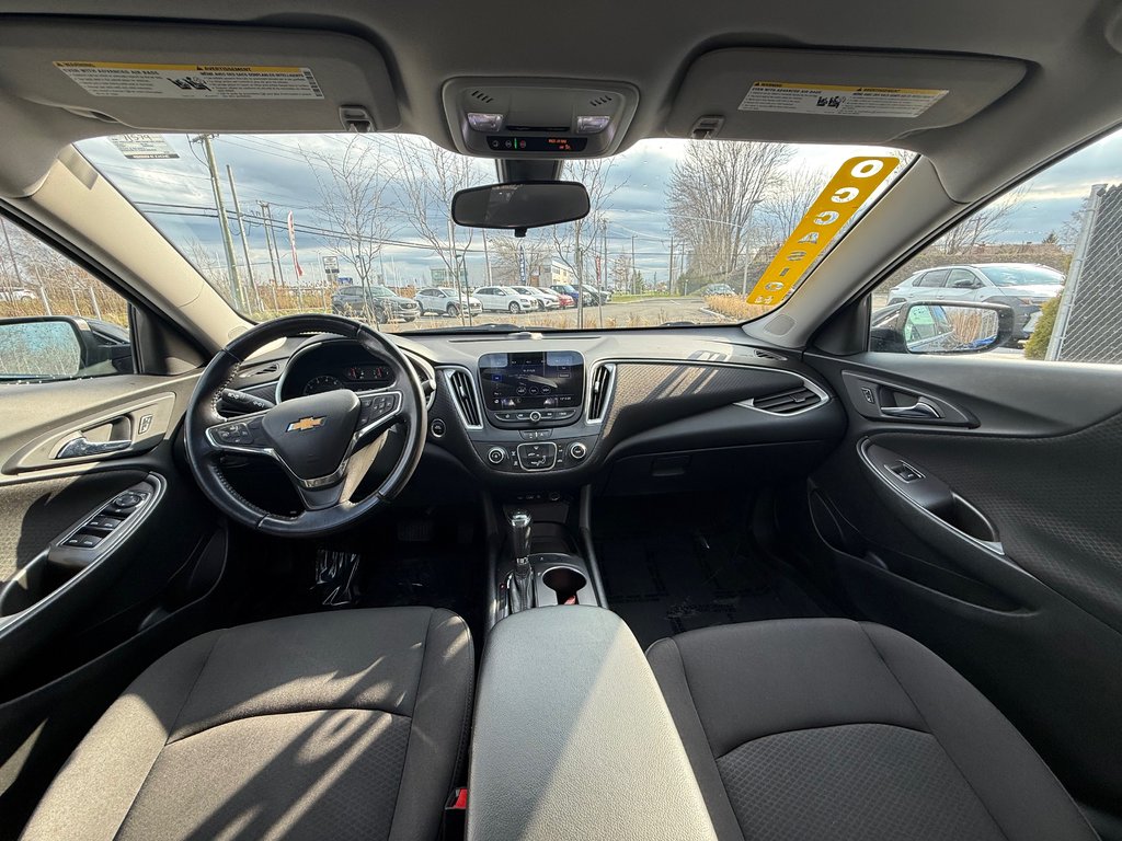 Chevrolet Malibu RS,CAMÉRA DE RECUL,CRUISE,A/C 2020 à Charlemagne, Québec - 10 - w1024h768px